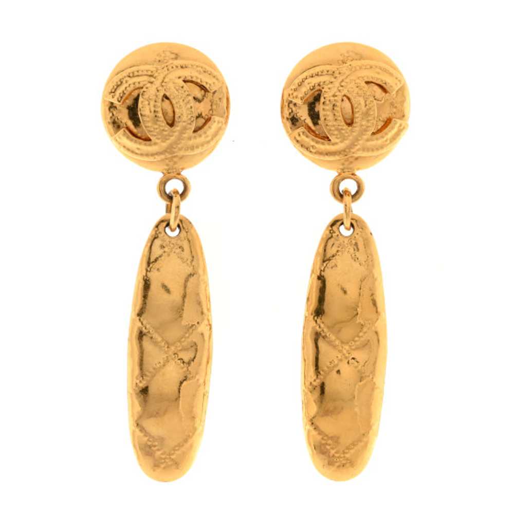CHANEL Metal CC Quilted Drop Clip On Earrings Gold - image 1
