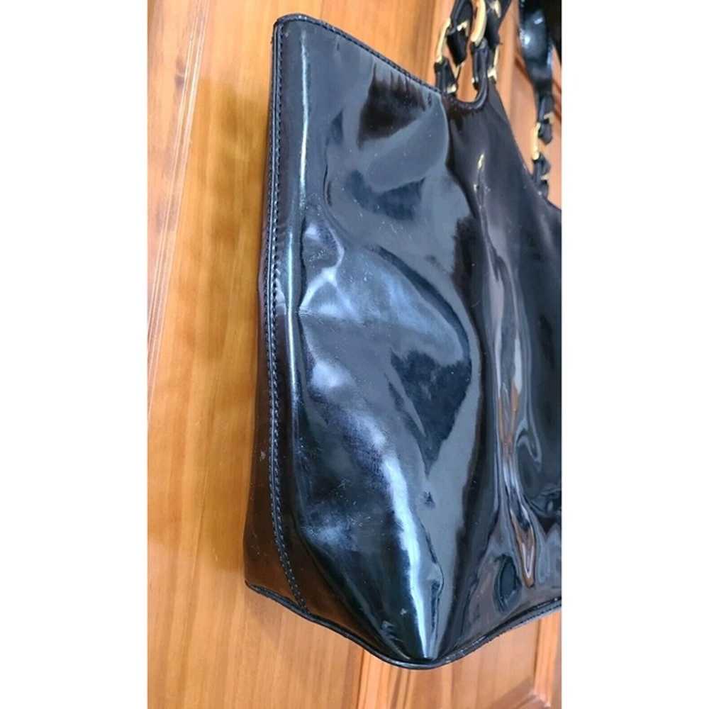 Tory Burch Bombe Tote Black Patent Leather Perfor… - image 11