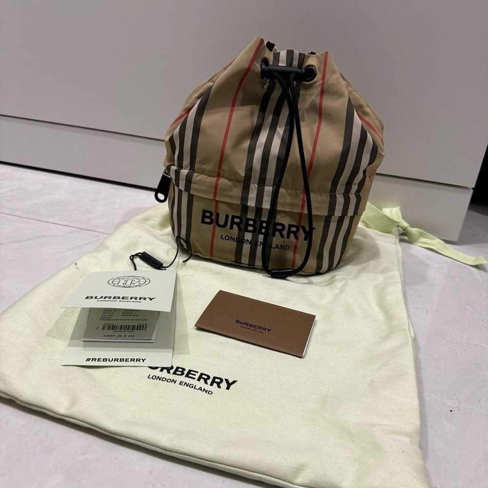 Burberry phoebe icon nylon bag - image 2