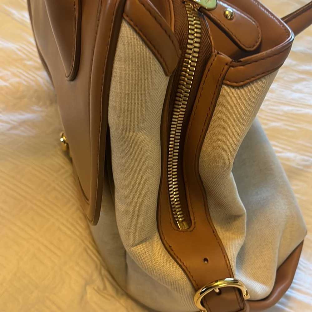 Salvatore Ferragamo bag like new in excellent con… - image 10
