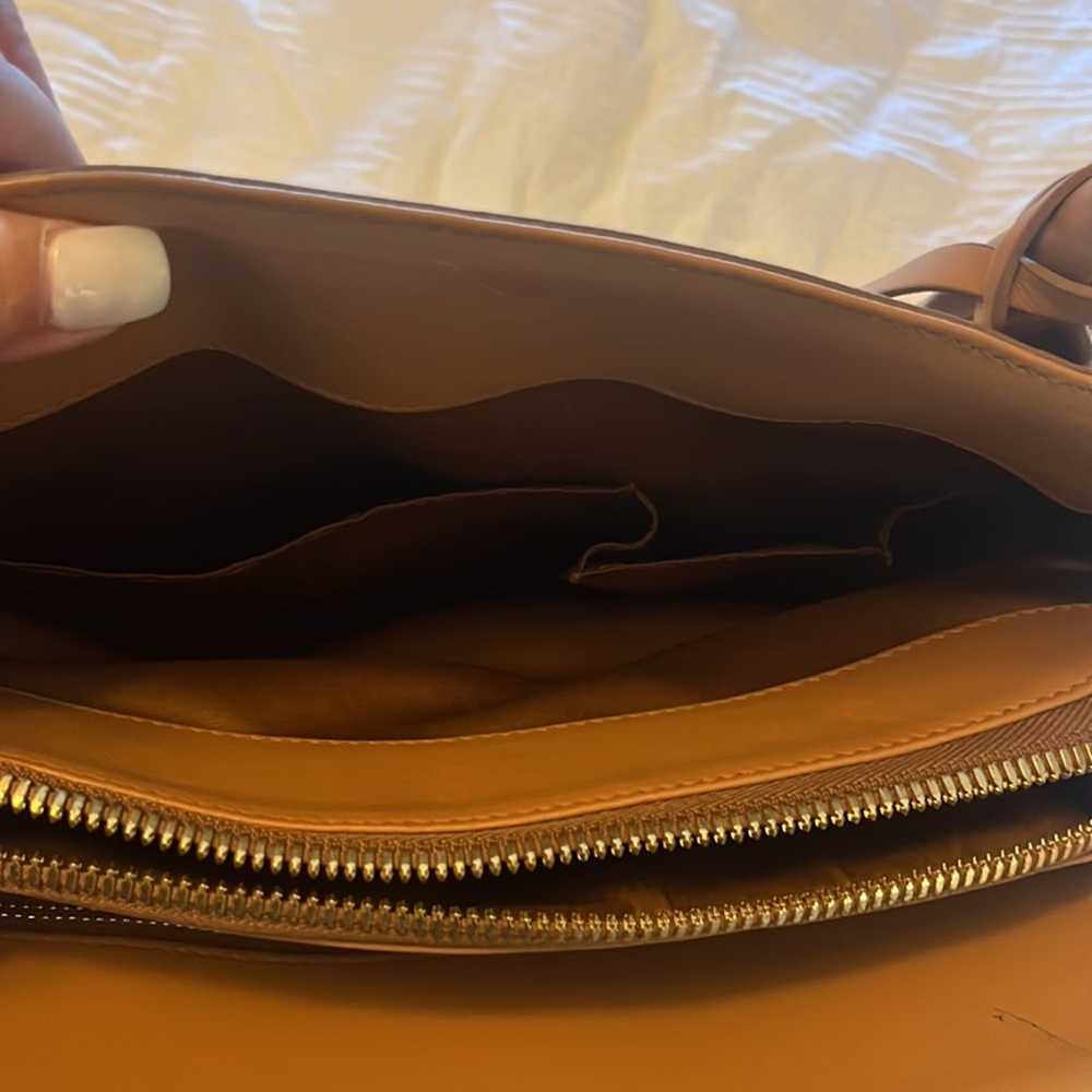 Salvatore Ferragamo bag like new in excellent con… - image 6
