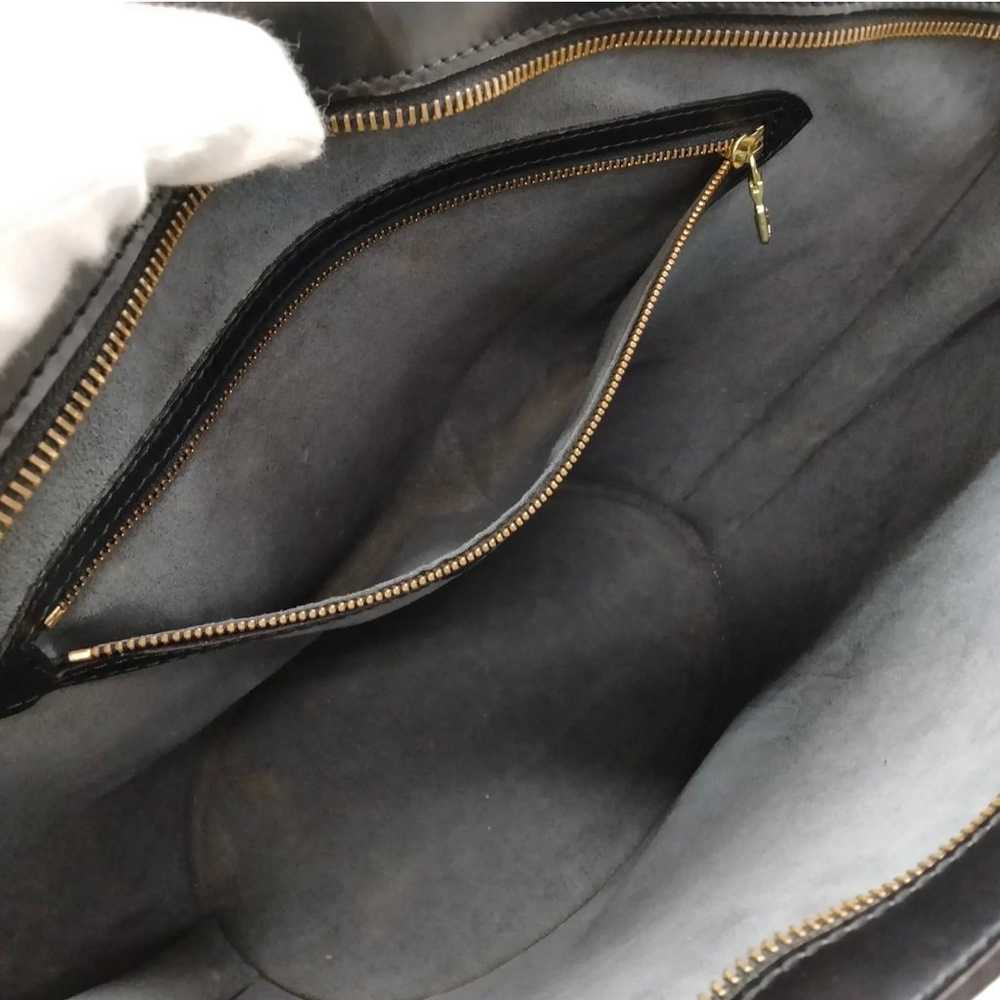 Louis Vuitton Shoulder Bag - image 12