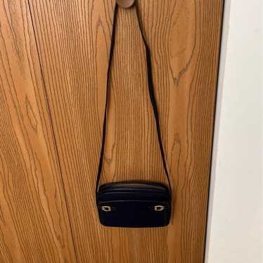 Authentic Gucci crossbody - image 1