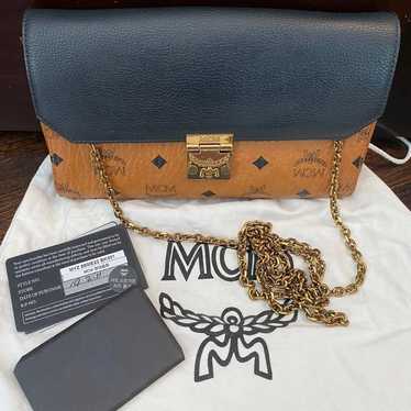 Authentic mcm bag likes new - image 1