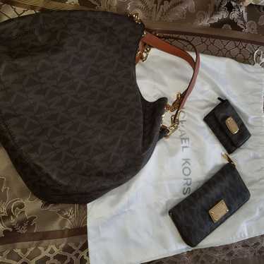 Michael Kors Purse, Wallet and coin purse - image 1