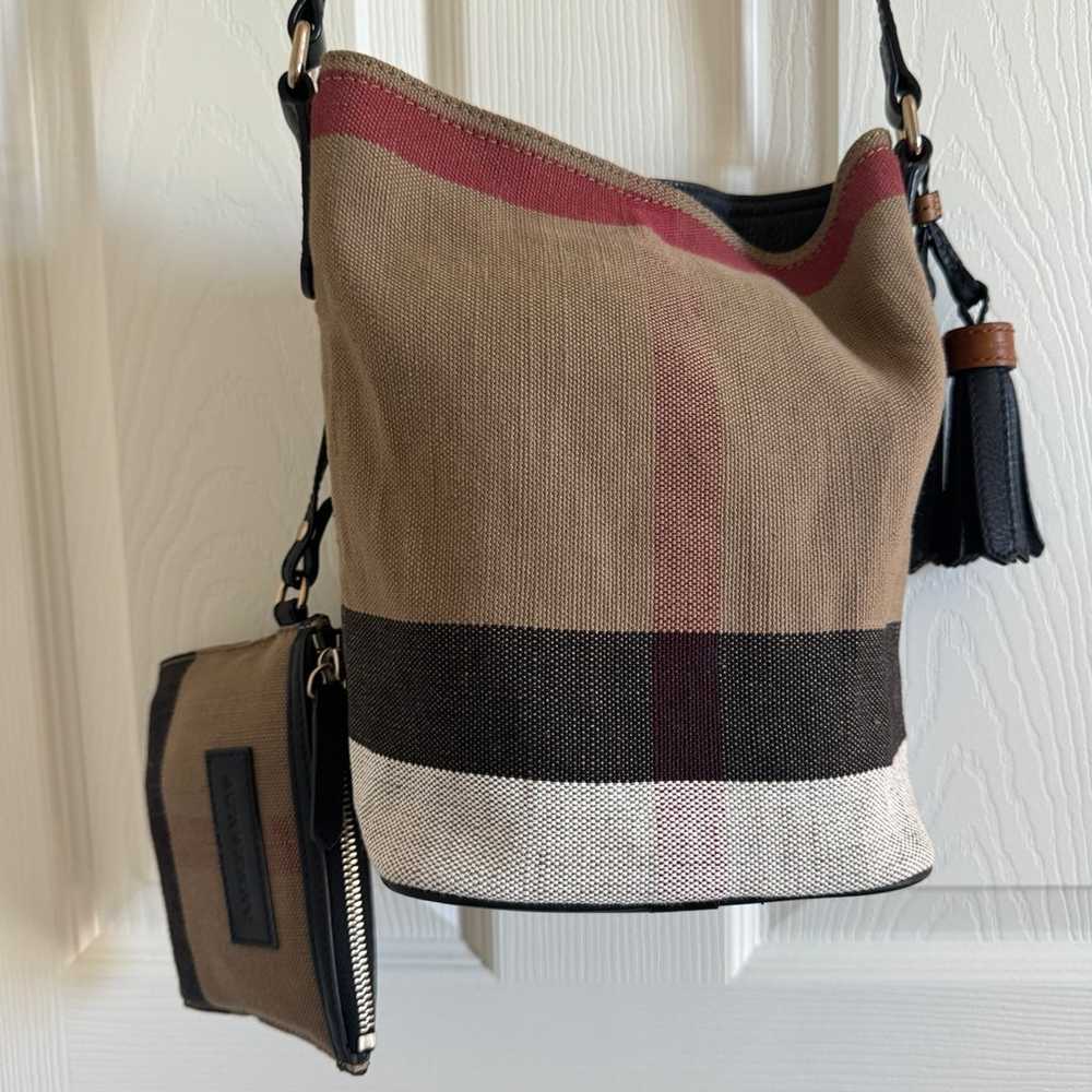 Burberry Ashby Crossbody Bag EUC - image 4