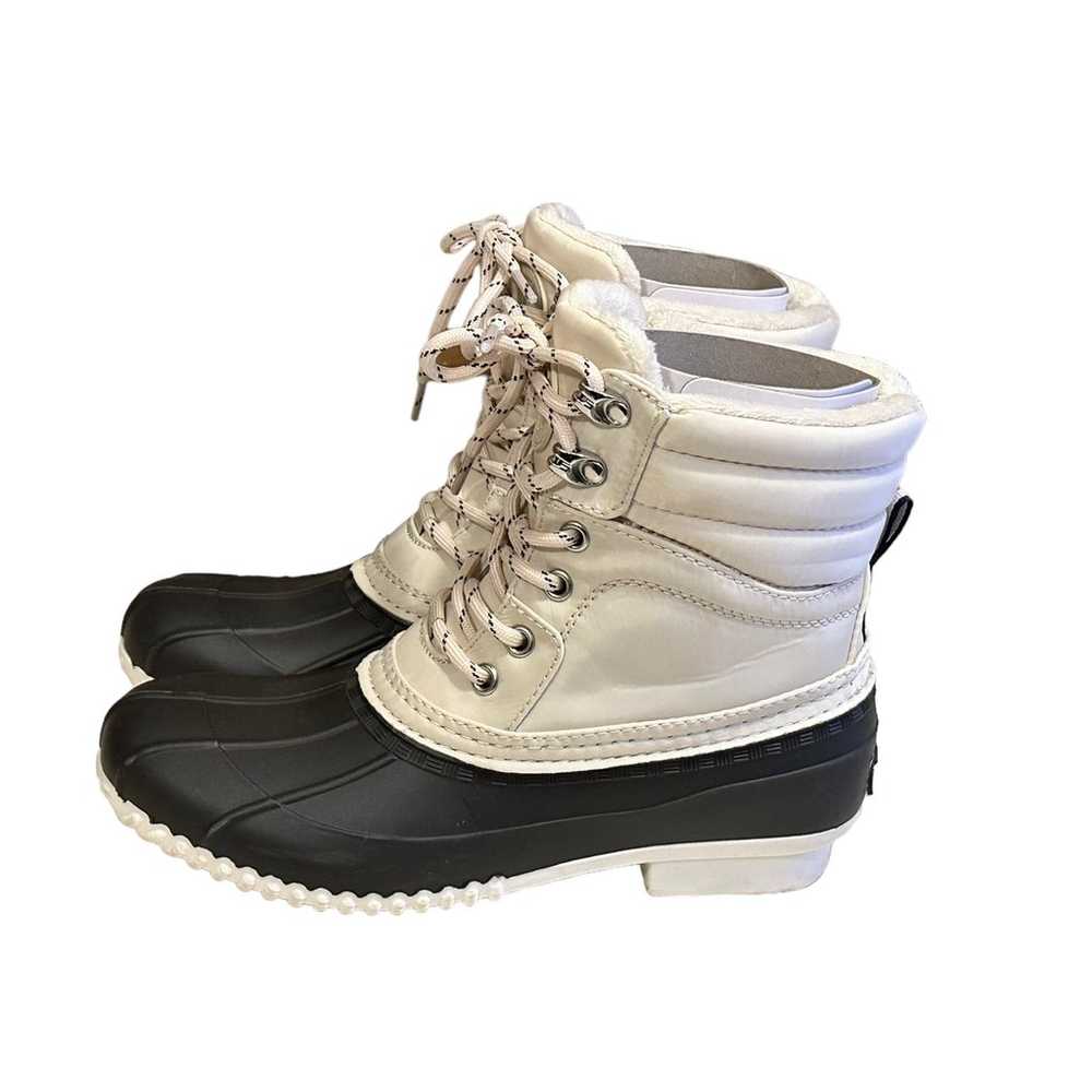 Tommy Hilfiger Woman Rochelle 2  Duck Boot Size 7M - image 2