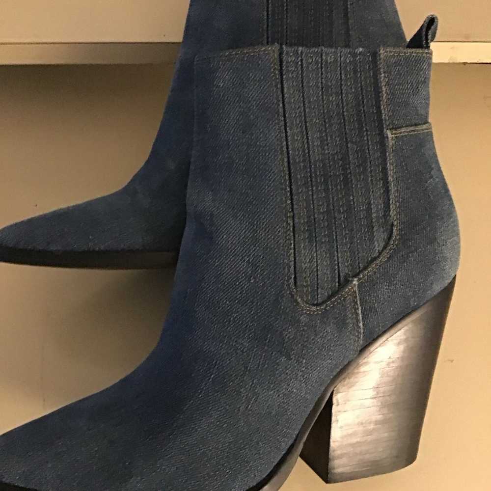 Kendall & Kylie women denim Chelsea boots US  7 E… - image 10