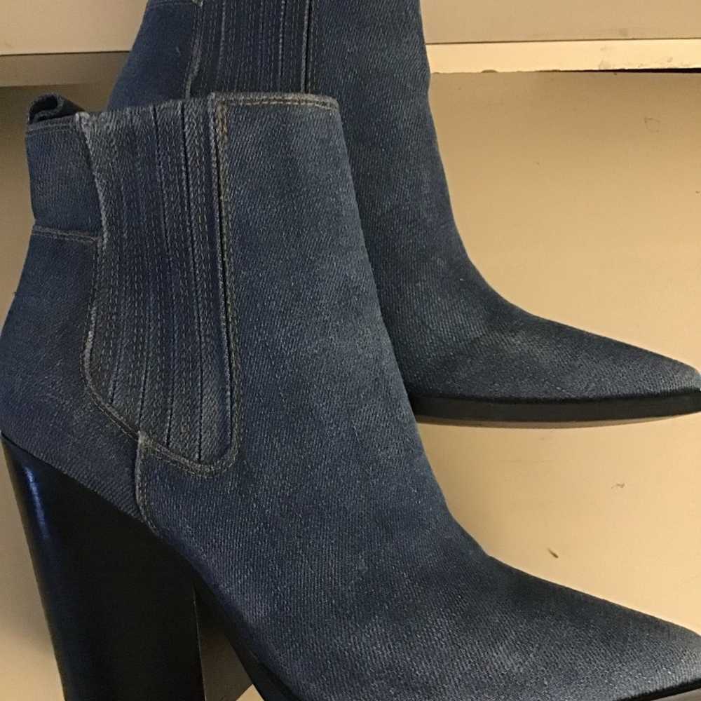 Kendall & Kylie women denim Chelsea boots US  7 E… - image 12