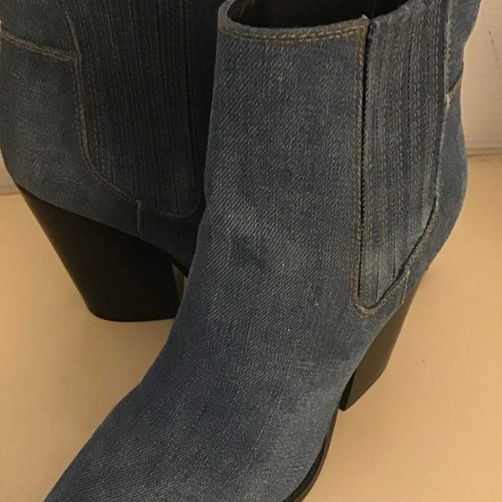 Kendall & Kylie women denim Chelsea boots US  7 E… - image 5