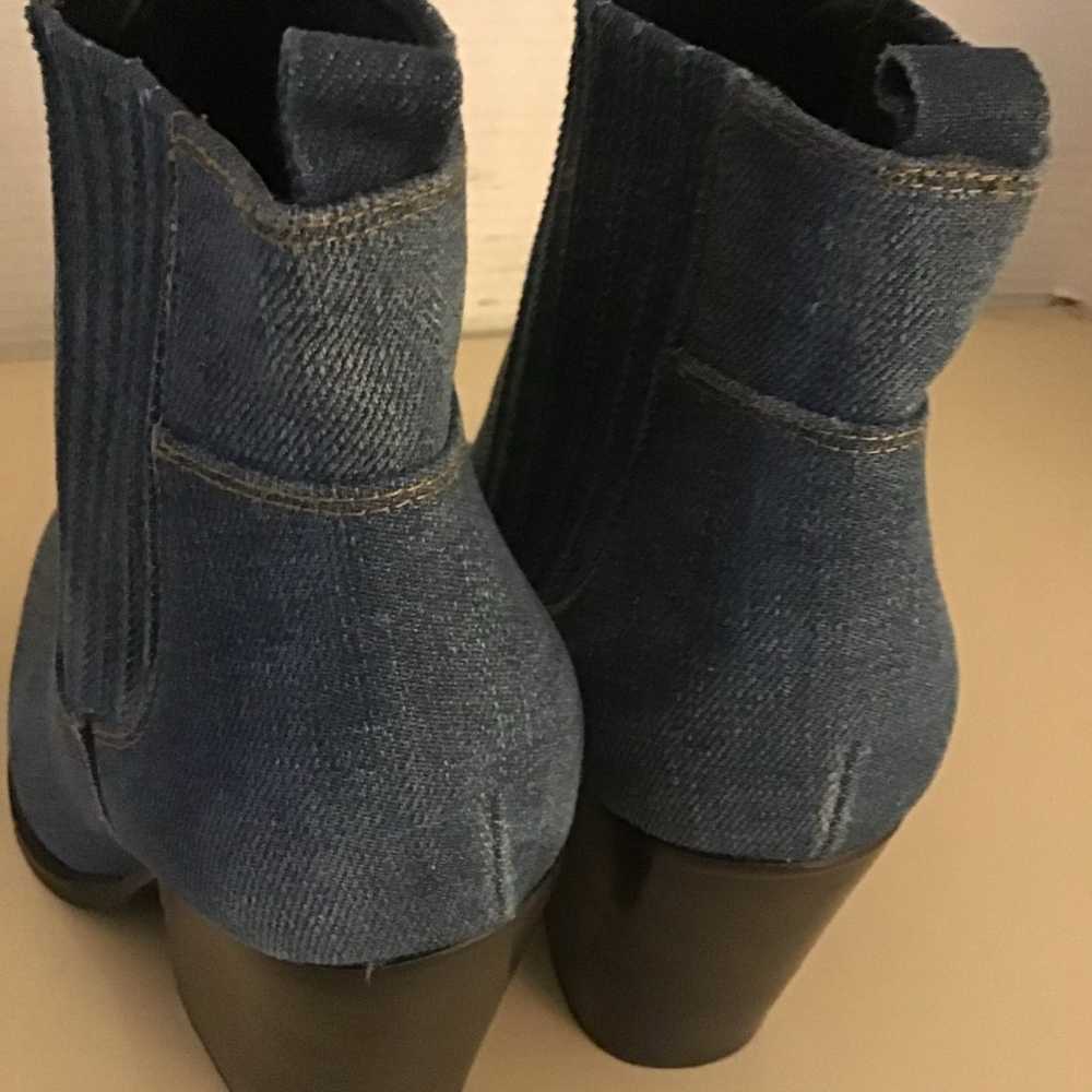 Kendall & Kylie women denim Chelsea boots US  7 E… - image 7