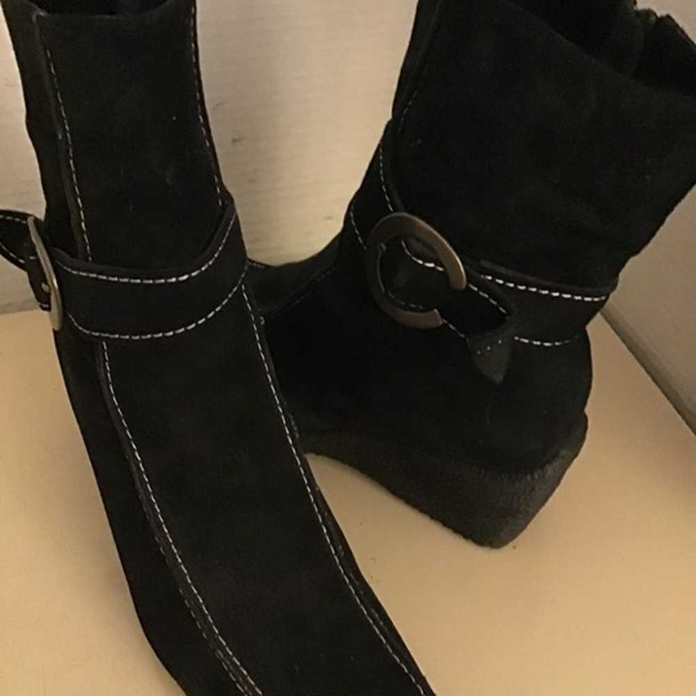 Santana Canada women black suede wedge boots US 6… - image 1