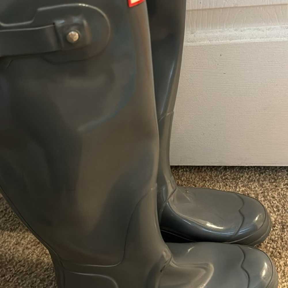 Hunter rain boots size 9 - image 2