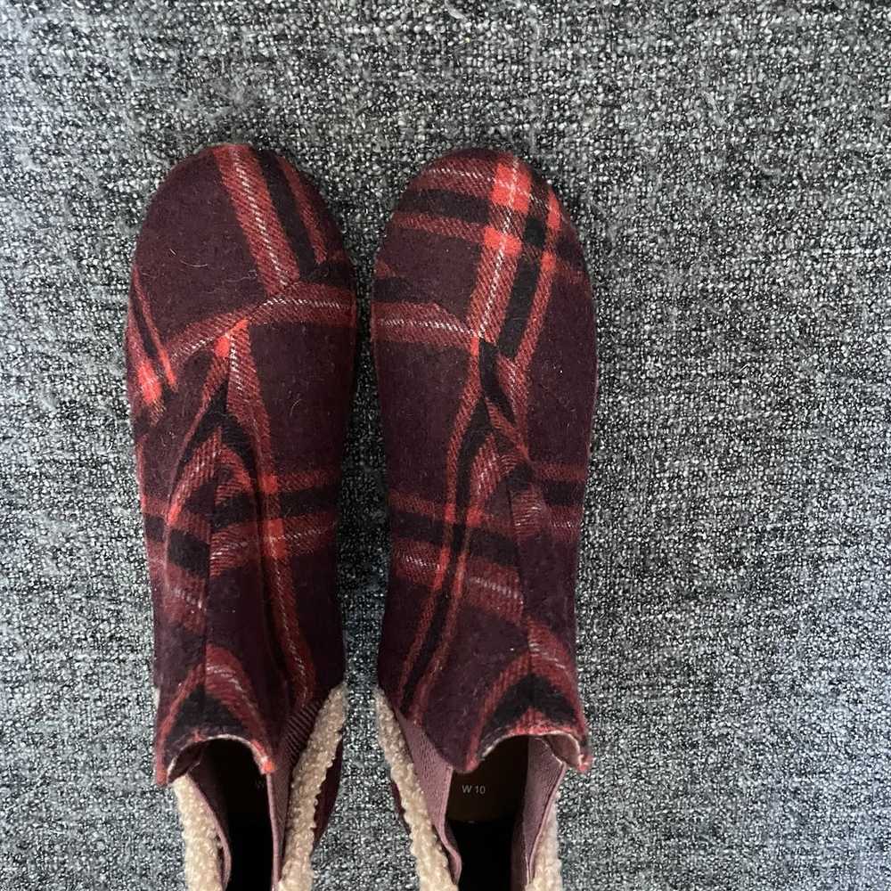 NEW TOMS Kelsey Booties Barn Red Earthy Plaid Wed… - image 5