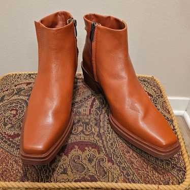 NWOT Franco Sarto Leather Tan Ankle Boots Size 8 - image 1