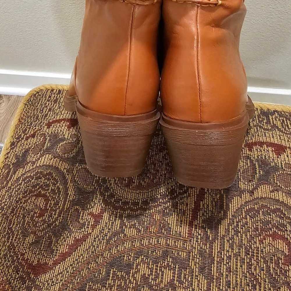NWOT Franco Sarto Leather Tan Ankle Boots Size 8 - image 5