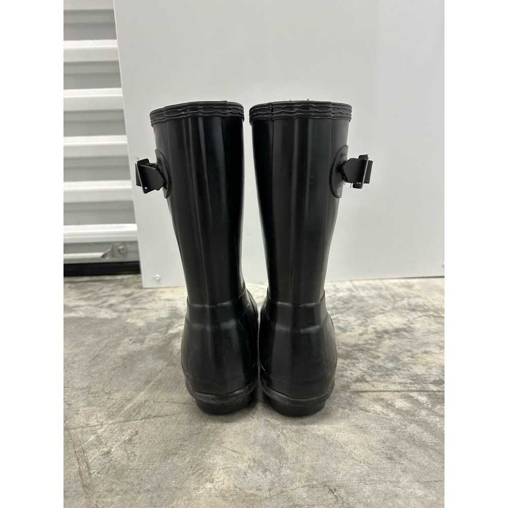 Hunter women rain boots Black sz 6 short gloss - image 3