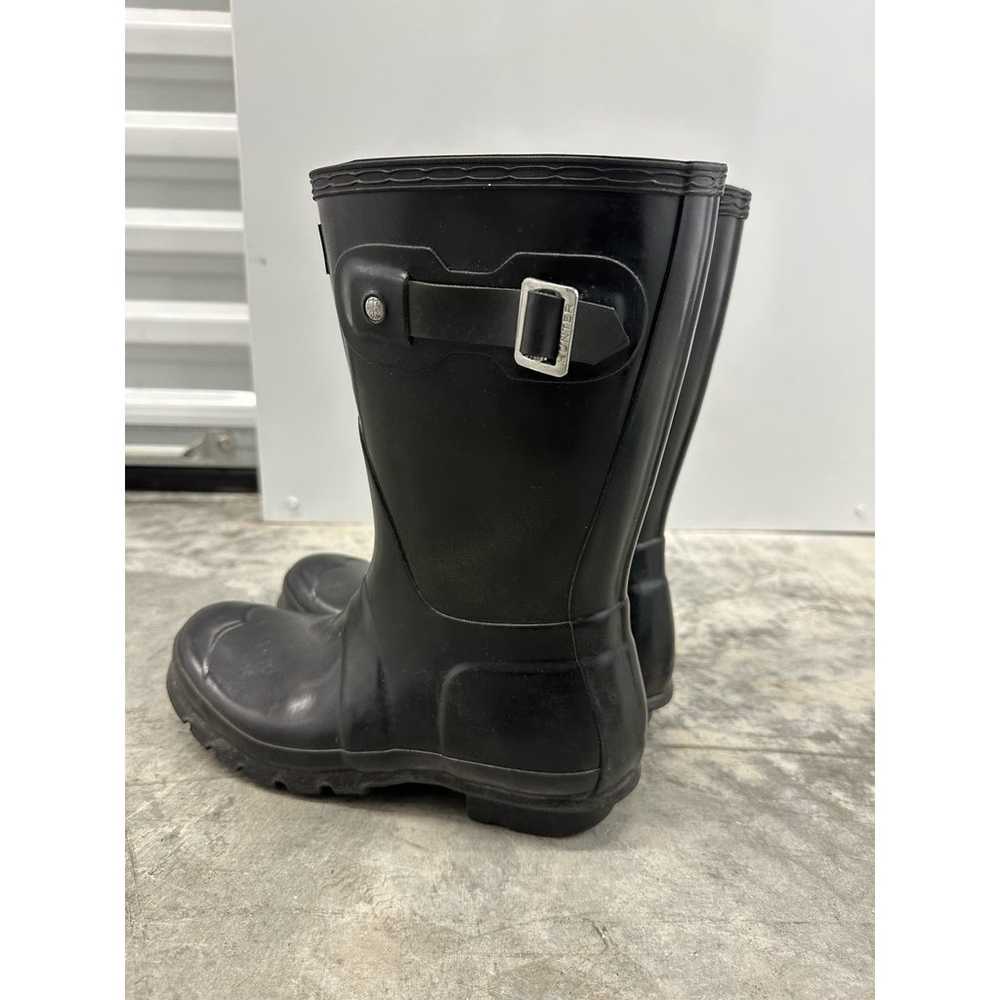 Hunter women rain boots Black sz 6 short gloss - image 4