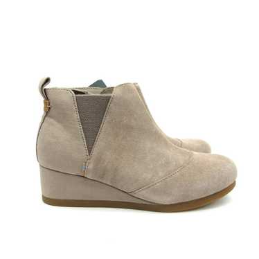 TOMS Women's Kelsey Suede Wedge Bootie in Tan Sz 5 - image 1