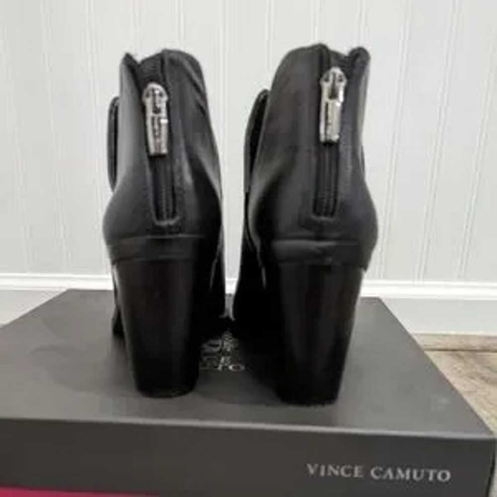 Vince Camuto Size 8 Black Leather Bootie Ankle Bo… - image 5