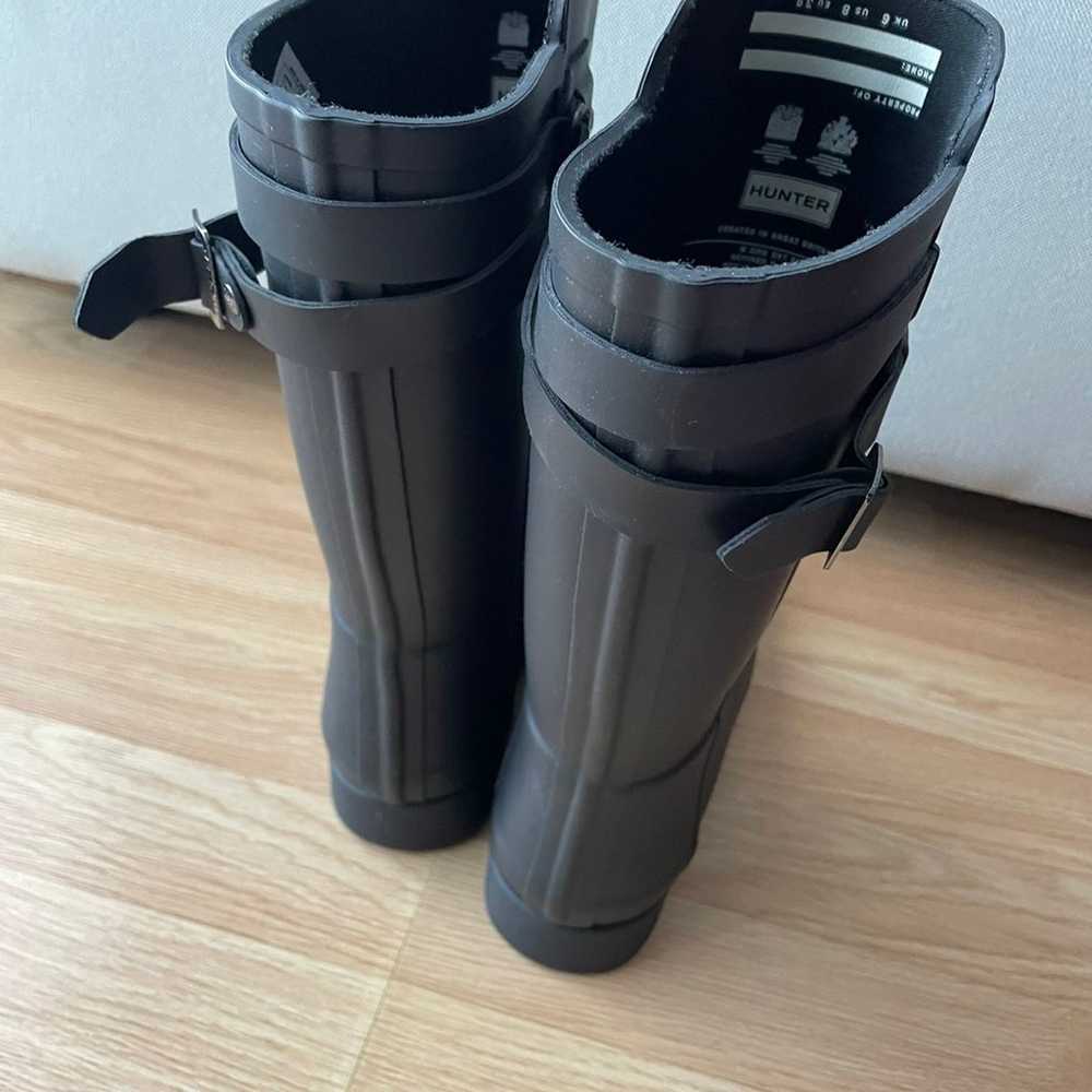 Hunter boots size 8 - image 3