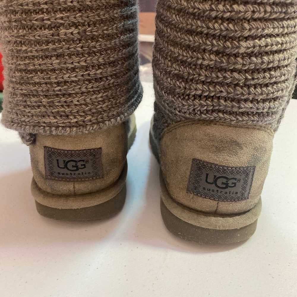 Ugg classic  cardy  boots  , for women  size 8 - image 4