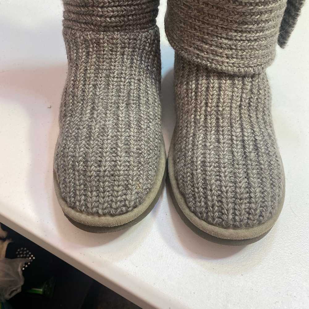 Ugg classic  cardy  boots  , for women  size 8 - image 6