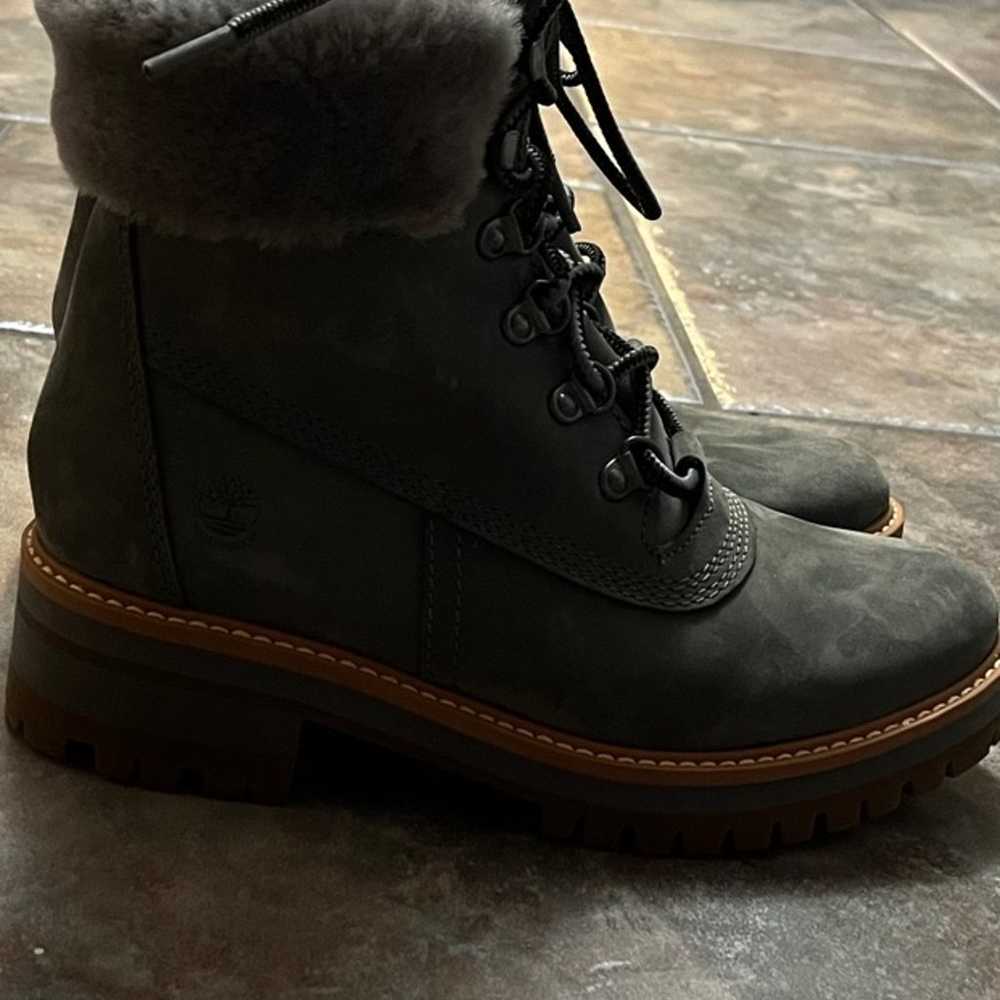 Timberland Women’s Gray Fur Boots - image 5