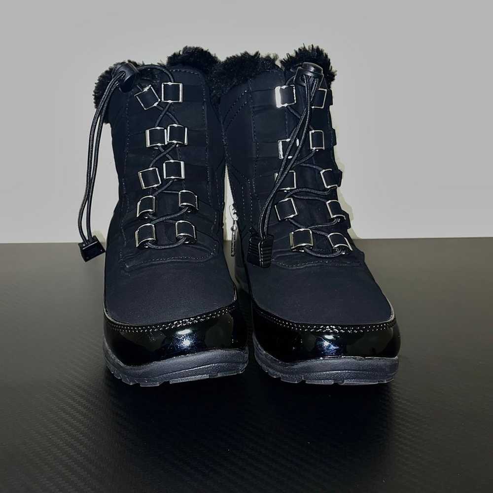 khombu black boots