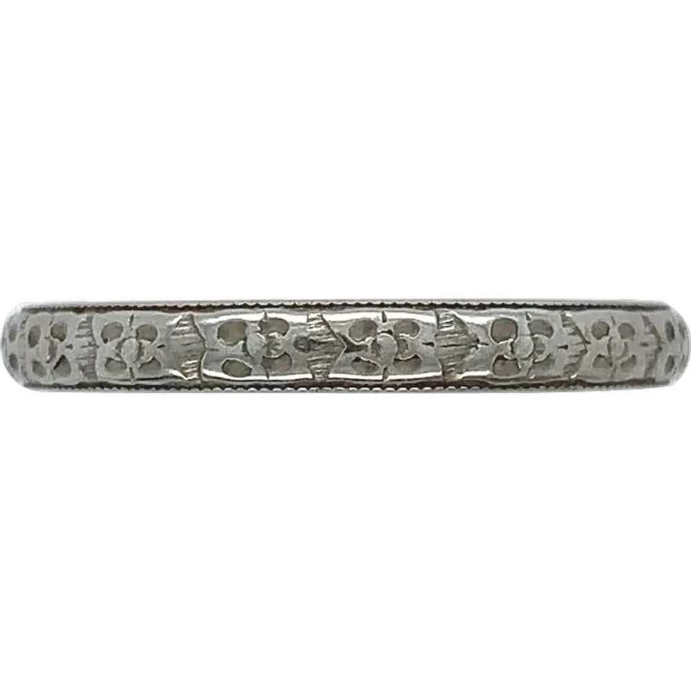 18K Wedding Band Floral Pattern dated 1929 - image 1