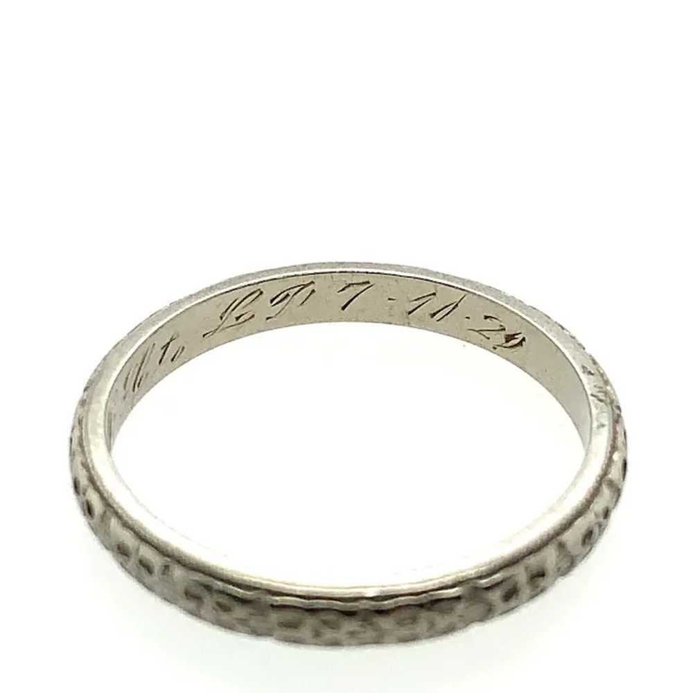 18K Wedding Band Floral Pattern dated 1929 - image 3