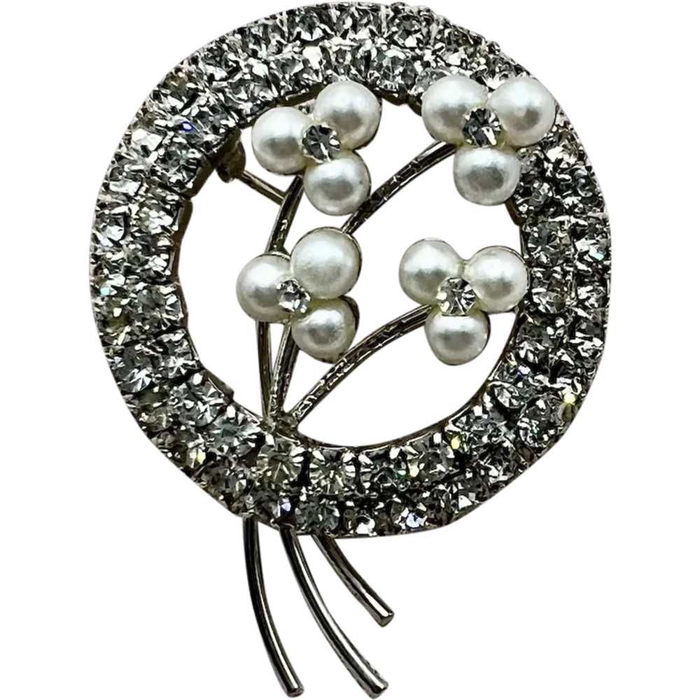 Lovely Vintage Brooch Simulated Pearls - image 1