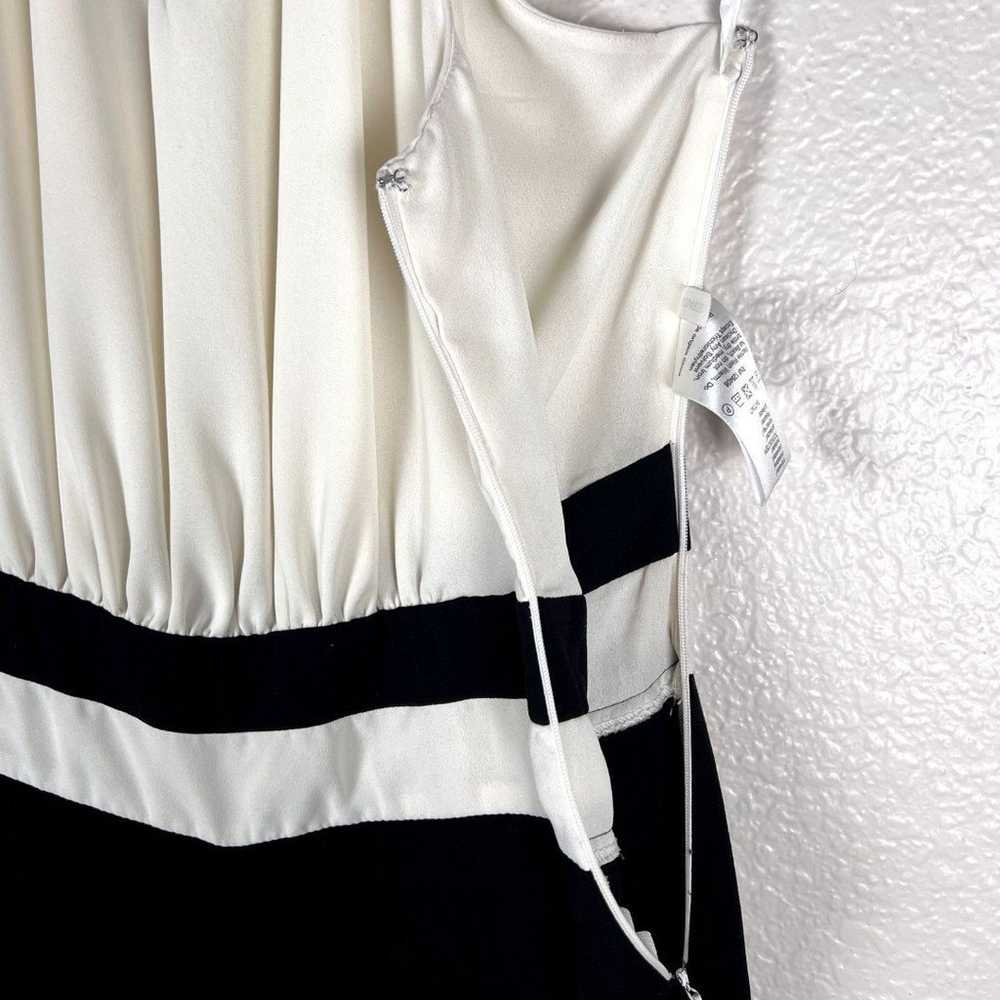 Venus Sz 8 Black and White Halter Jumpsuit Pocket… - image 4
