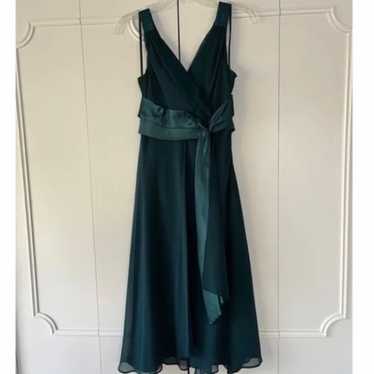 Emerald semi formal v neck dress - image 1