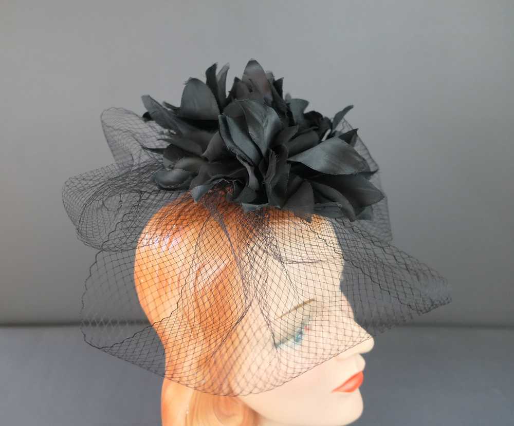 Vintage Black Flower & Net Loops Fascinator Hat 1… - image 6