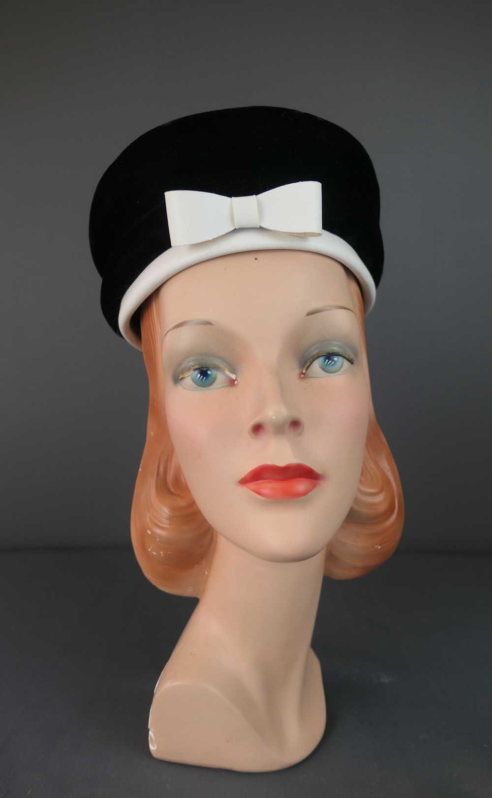 Vintage Black Velvet Hat with White Vinyl Trim & … - image 2