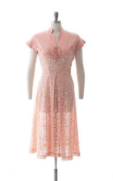 NEW ARRIVAL || 1950s Linen & Lace Dress | small - image 1
