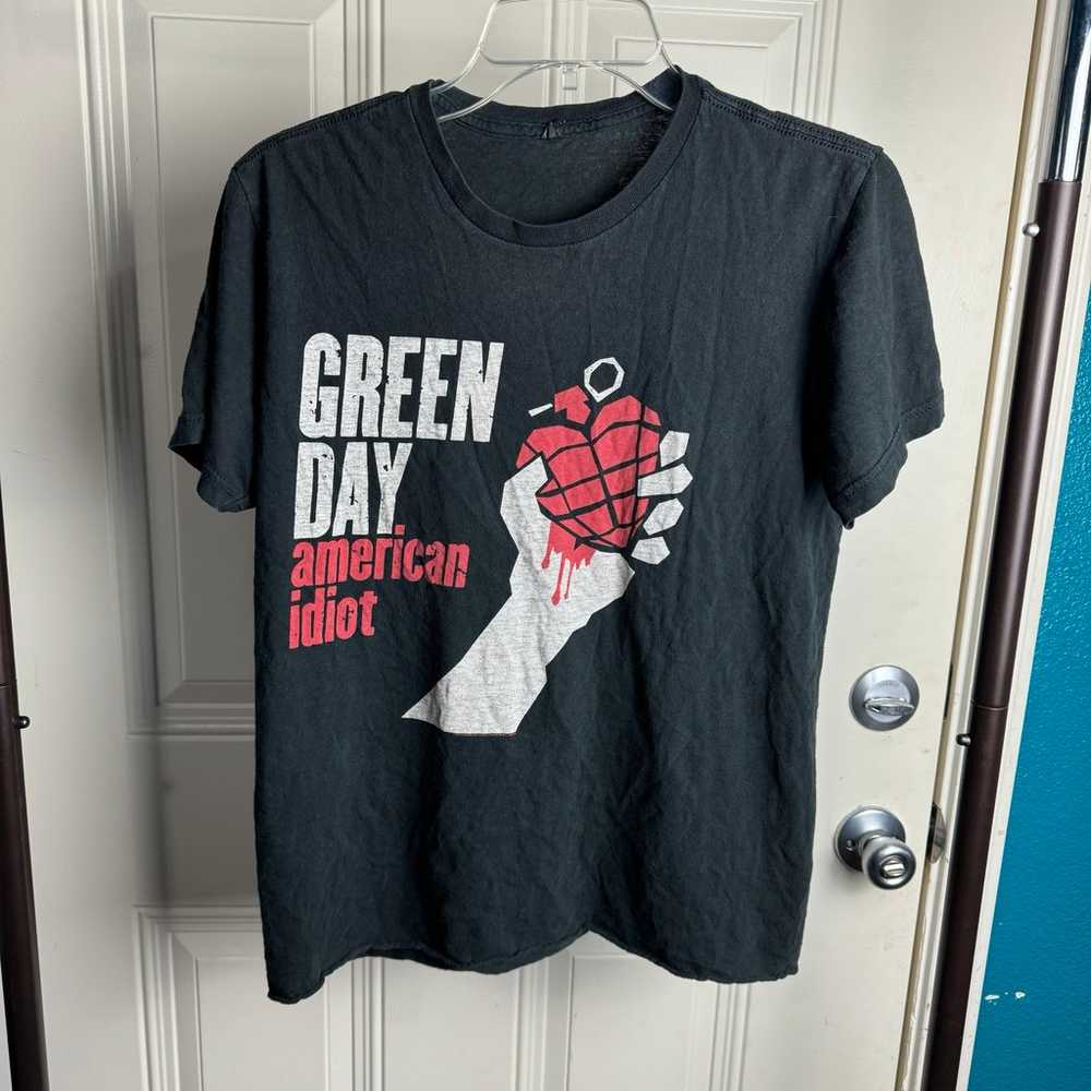 Green Day American Idiot cover shirt small pop pu… - image 2