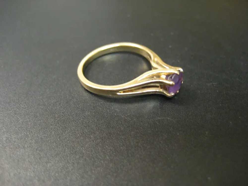 Vintage 14K Yellow Gold Amethyst Solitaire Ring - image 3