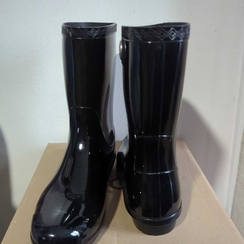 UGG Rain Boots BLK size 10 - image 11