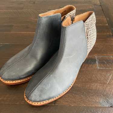 The ROOT Collective ESPE Boots NEW