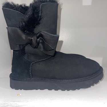 UGG Boots Daelynn Black Bailey Leather Bow