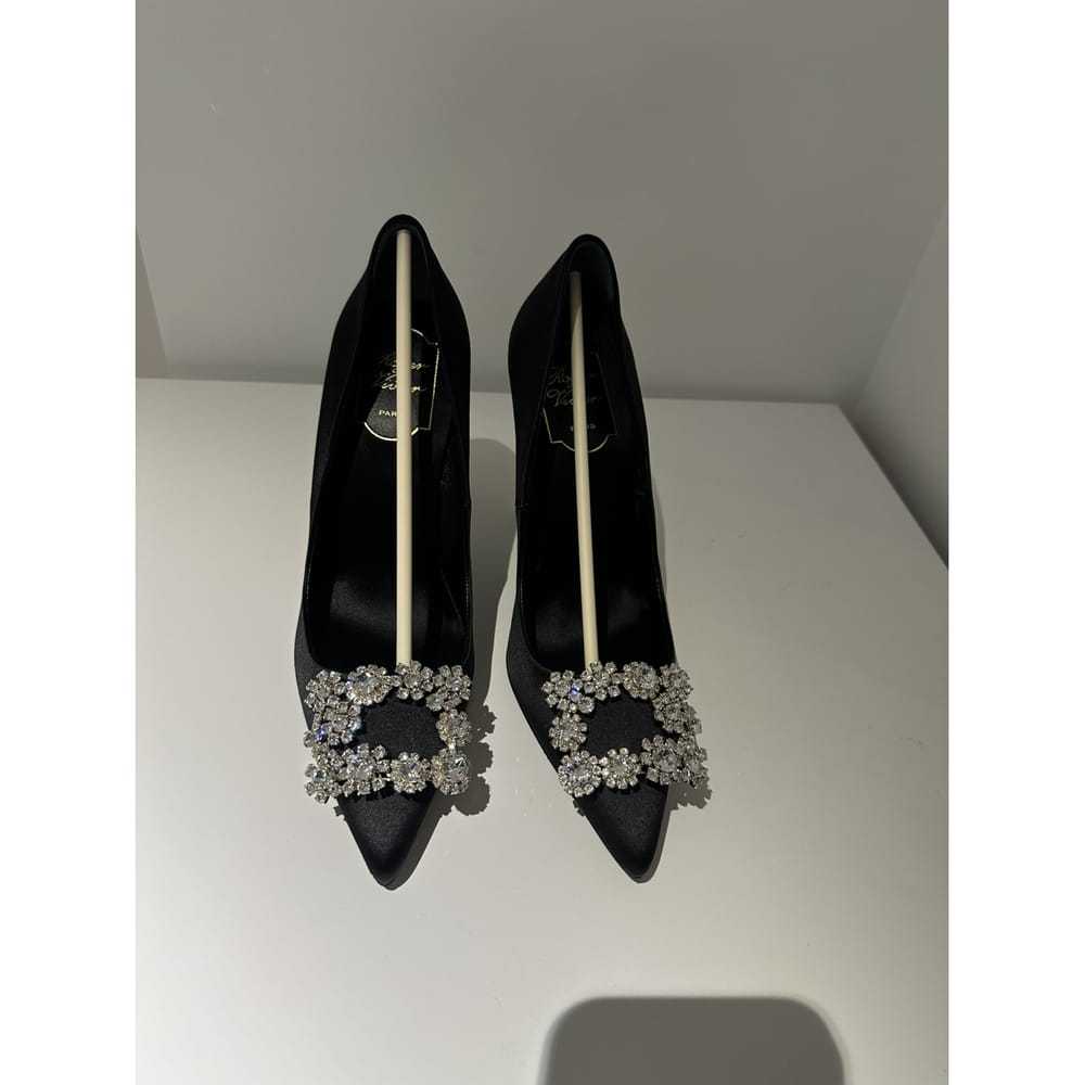 Roger Vivier Flower Strass Buckle cloth heels - image 5