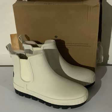 Sperry Torrent Chelsea Boots - image 1