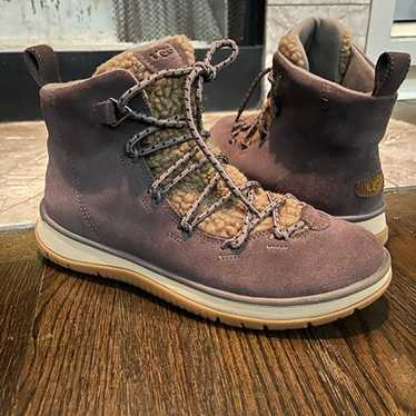 UGG Lakesider Heritage Mid Boots