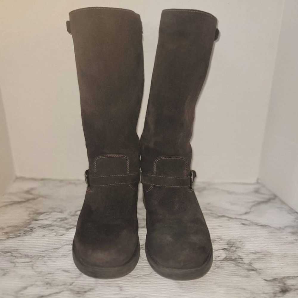 La Canadienne brown suede boots. Size 7.5 - image 3