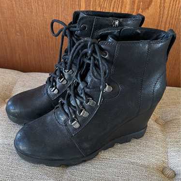 Sorel uptown leather wedge lace up boots
