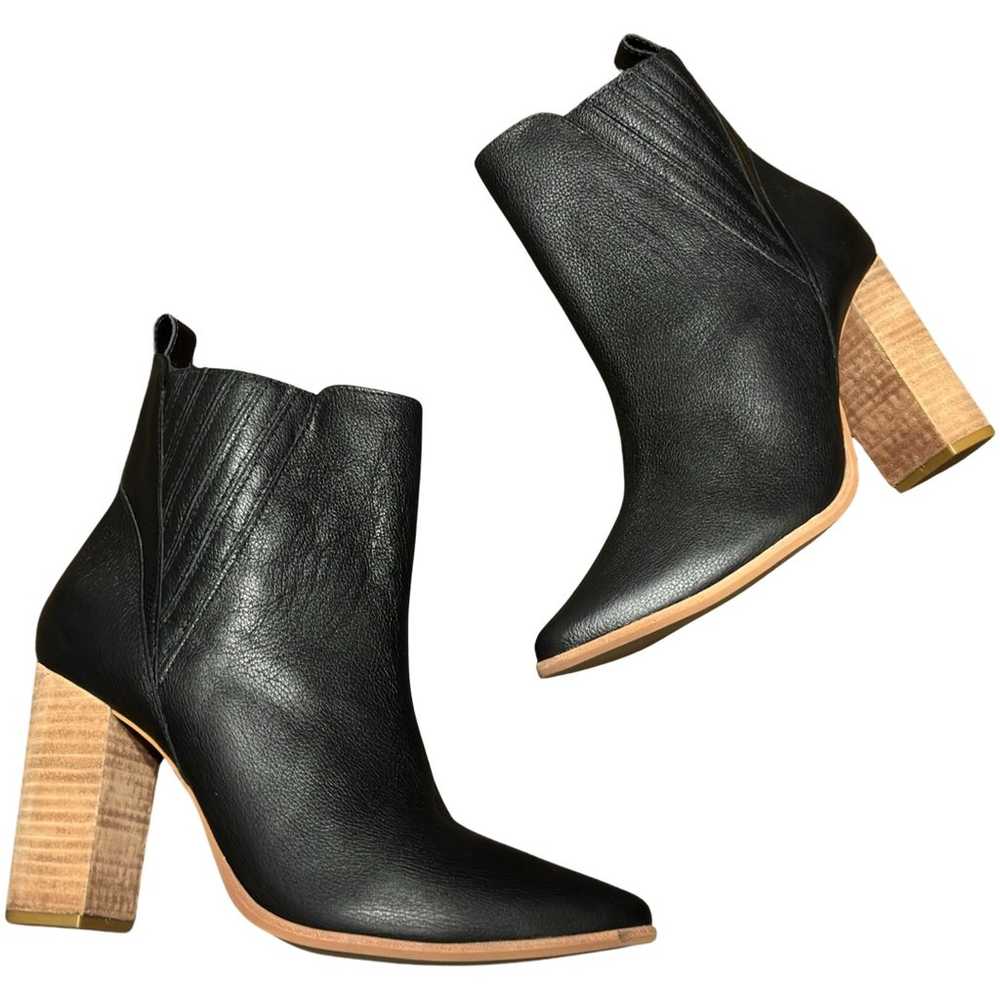 Kaanas leather new heeled Booties size 9 - image 1