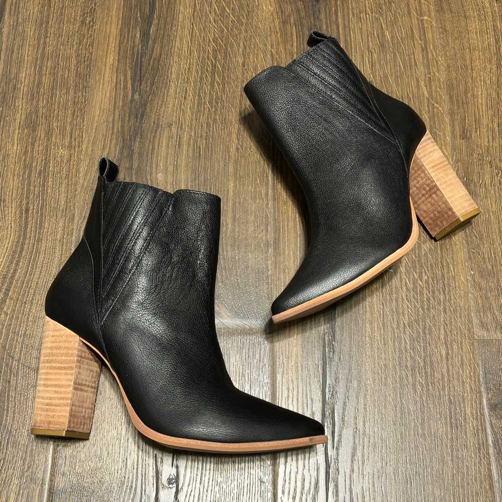 Kaanas leather new heeled Booties size 9 - image 3