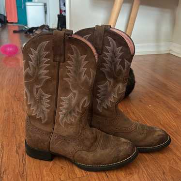 Ariat round toe woman’s boots - image 1